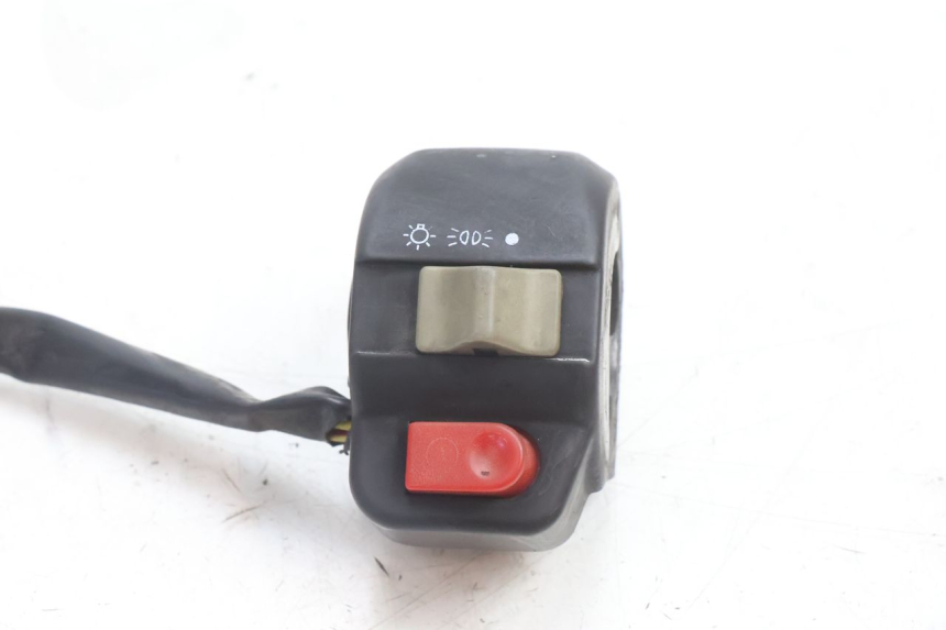 photo de RECHTER STUURSCHAKELAAR NECO GPX LC 2T 50 (2014 - 2018) - Detail van het onderdeel