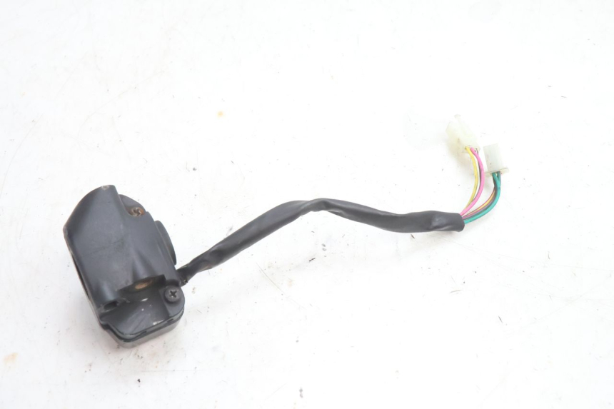 photo de RECHTER STUURSCHAKELAAR NECO GPX LC 2T 50 (2014 - 2018) - Technische close-up