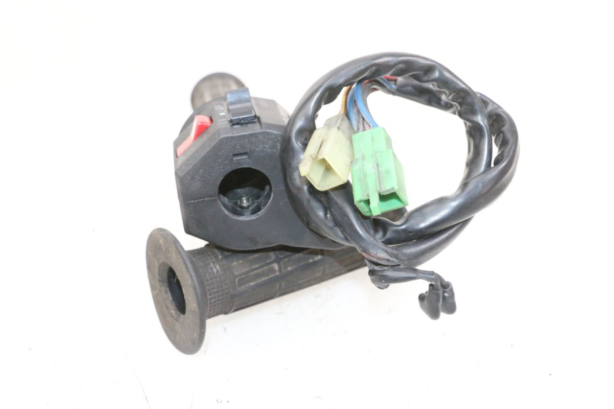 photo de RECHTER STUURSCHAKELAAR KAWASAKI GPX R WARBIRD 600 (1988 - 1993) - Detail van het onderdeel