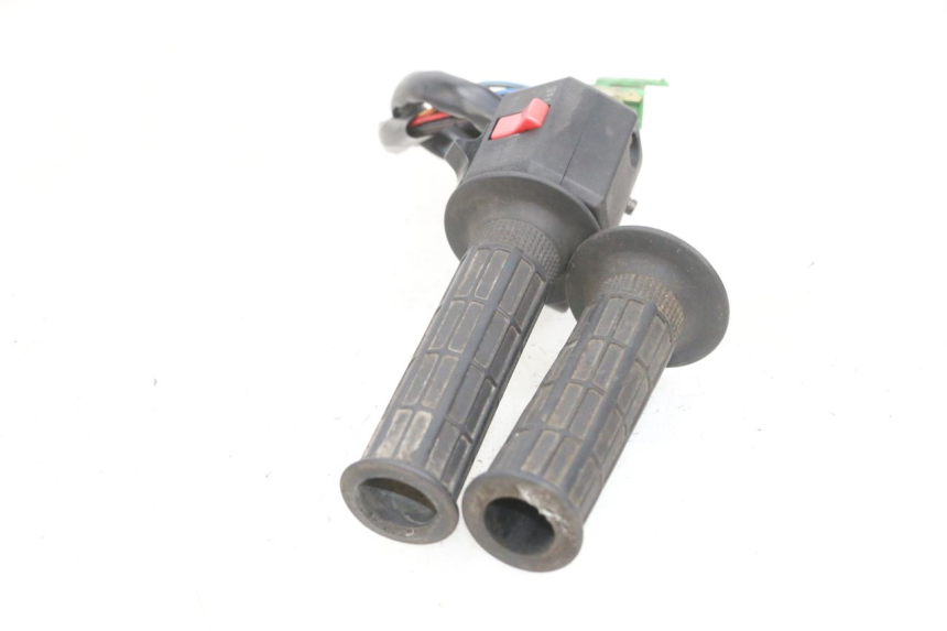 photo de RECHTER STUURSCHAKELAAR KAWASAKI GPX R WARBIRD 600 (1988 - 1993) - Gecontroleerd onderdeel