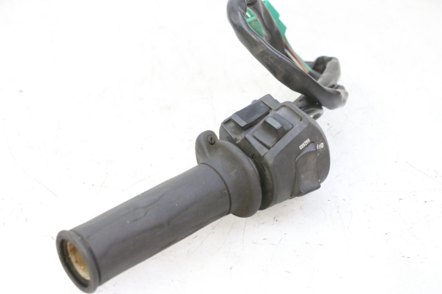 photo de RECHTS STUURSCHAKELAAR KYMCO GRAND DINK 125 (2008 - 2014) - Andere kijkhoek