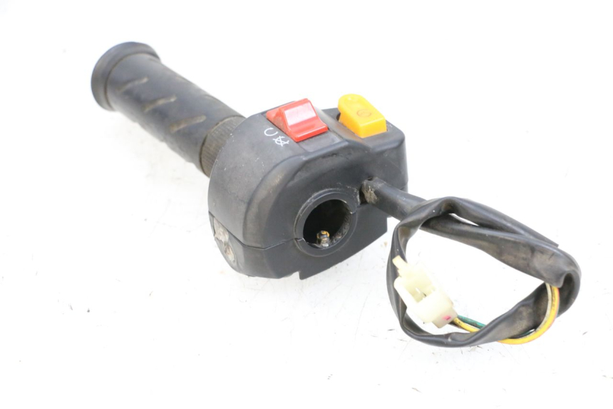 photo de RECHTER STUURSCHAKELAAR EUROCKA GTR 50 (2018 - 2021) - Andere kijkhoek