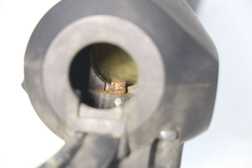 photo de RECHTER STUURSCHAKELAAR HONDA FES S-WING SWING 125 (2007 - 2015) - Technische close-up