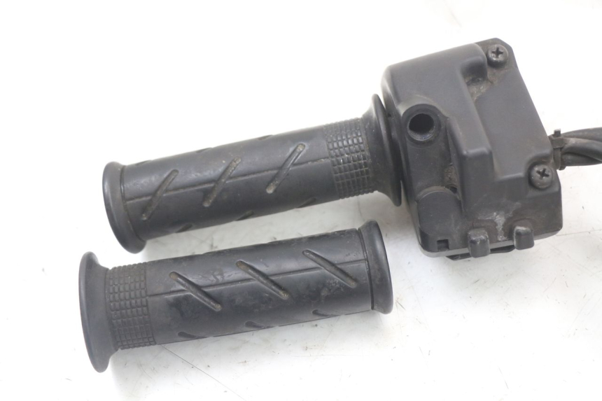 photo de RECHTER STUURSCHAKELAAR HONDA PCX (JF28) 125 (2009 - 2011) - Technische close-up