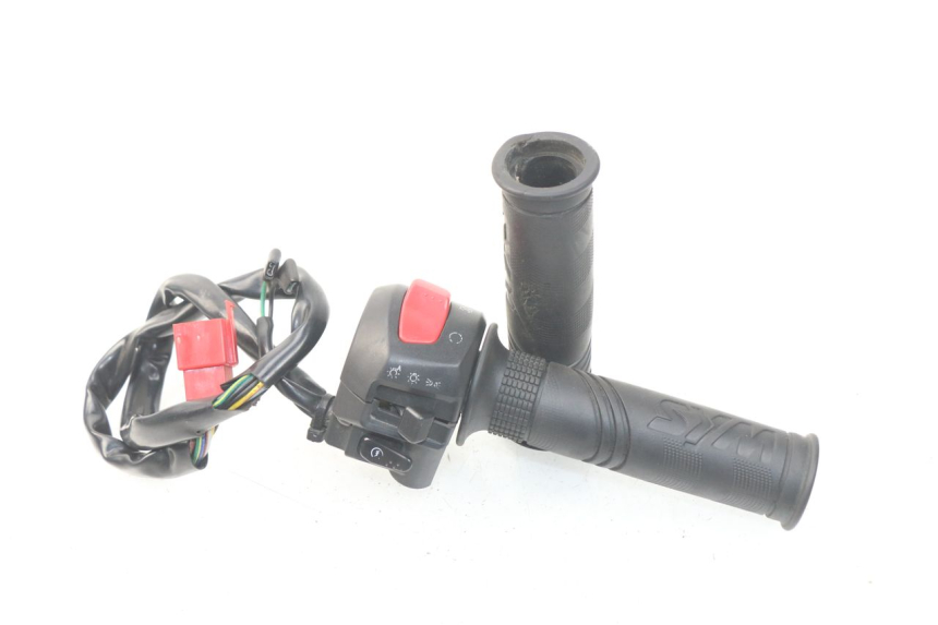 photo de RECHTER STUURSCHAKELAAR SYM JOYMAX 250 (2013 - 2017) - Hoofdaanzicht