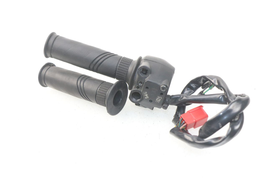 photo de RECHTER STUURSCHAKELAAR SYM JOYMAX 250 (2013 - 2017) - Andere kijkhoek