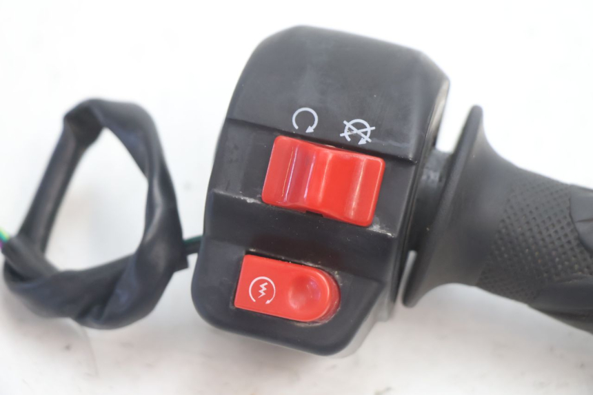 photo de RECHTER STUURSCHAKELAAR RIDE JUMP 2T 50 (2012 - 2017) - Detail van het onderdeel