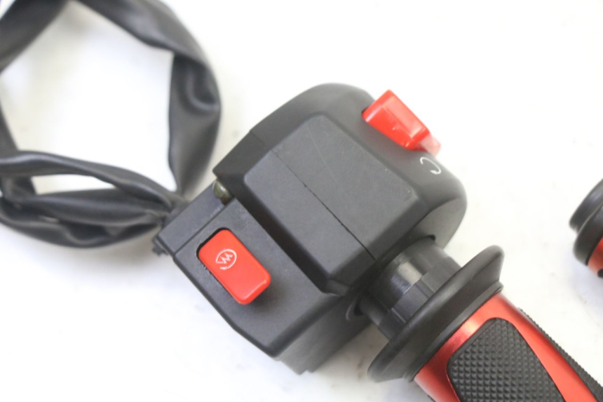 photo de RECHTER STUURSCHAKELAAR KIDEN KD125-G 125 (2018 - 2022) - Detail van het onderdeel