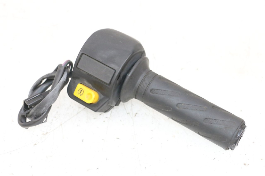 photo de RECHTER STUURSCHAKELAAR PEUGEOT KISBEE 2T 50 (2010 - 2017) - Hoofdaanzicht