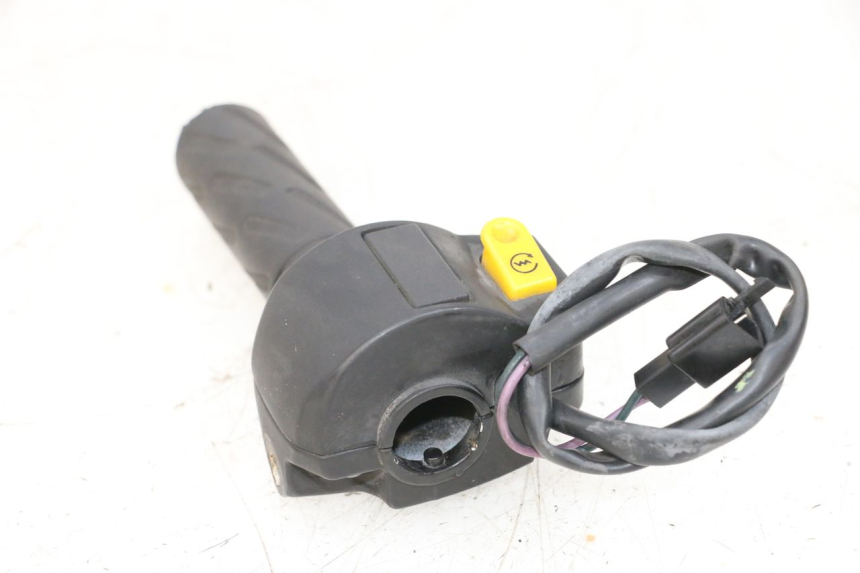 photo de RECHTER STUURSCHAKELAAR PEUGEOT KISBEE 2T 50 (2010 - 2017) - Andere kijkhoek