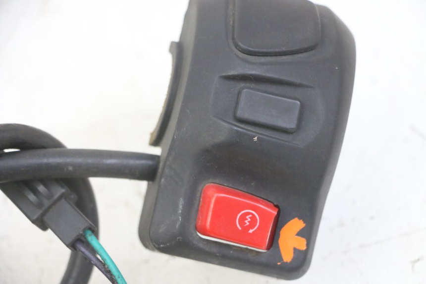 photo de RECHTER STUURSCHAKELAAR PEUGEOT KISBEE 4T 50 (2018 - 2022) - Detail van het onderdeel