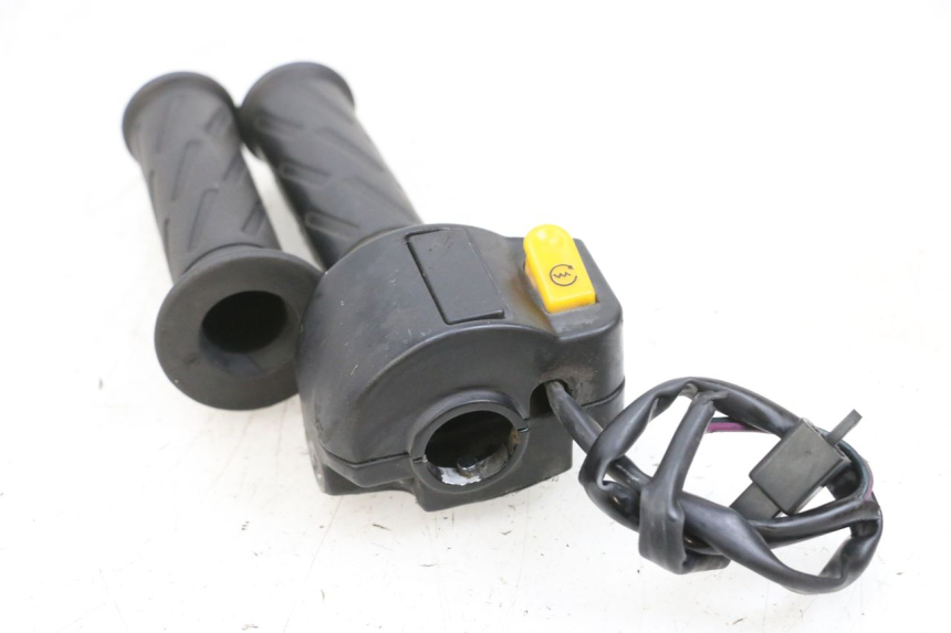 photo de RECHTER STUURSCHAKELAAR PEUGEOT KISBEE 4T 50 (2010 - 2017) - Andere kijkhoek