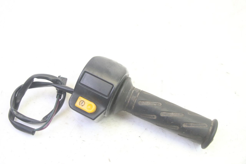 photo de RECHTER STUURSCHAKELAAR PEUGEOT KISBEE 4T 50 (2010 - 2017) - Hoofdaanzicht