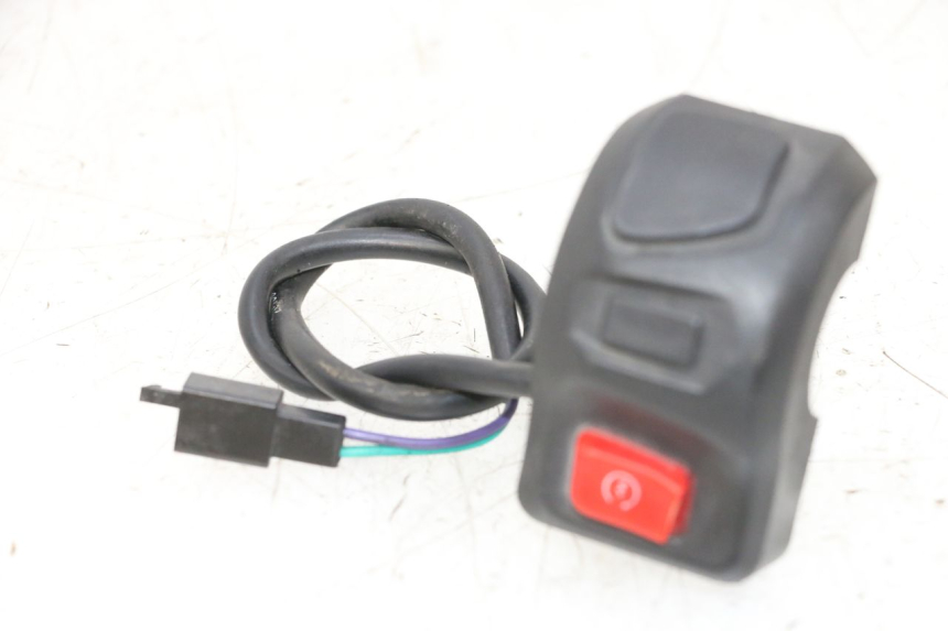 photo de RECHTER STUURSCHAKELAAR PEUGEOT KISBEE 4T 50 (2010 - 2017) - Hoofdaanzicht