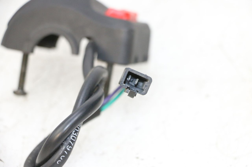 photo de RECHTER STUURSCHAKELAAR PEUGEOT KISBEE 4T 50 (2010 - 2017) - Technische close-up