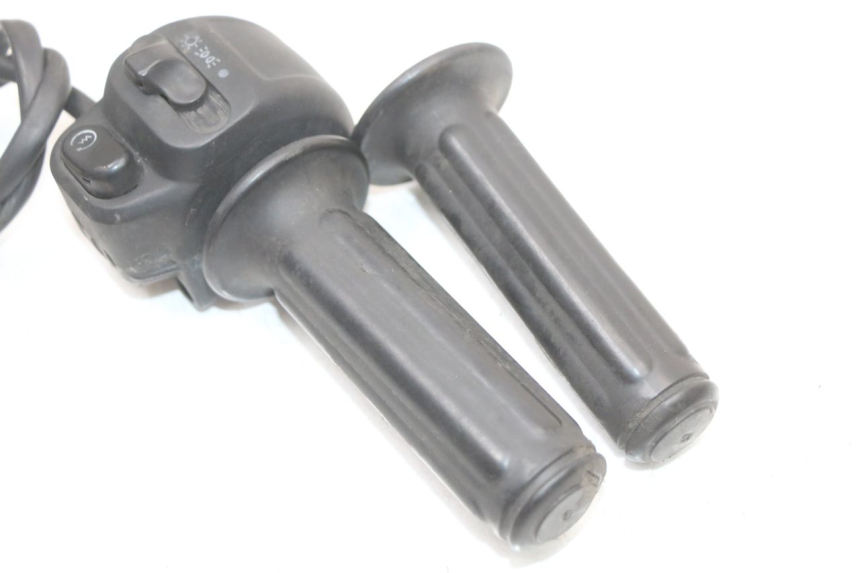 photo de RECHTER STUURSCHAKELAAR RENAULT KOURANOS 125 (2001 - 2004) - Andere kijkhoek