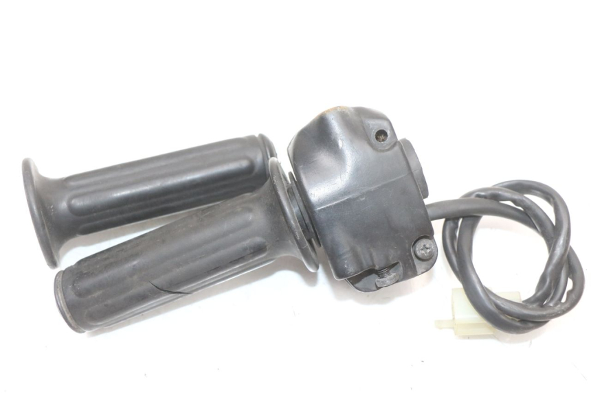 photo de RECHTER STUURSCHAKELAAR RENAULT KOURANOS 125 (2001 - 2004) - Overzicht