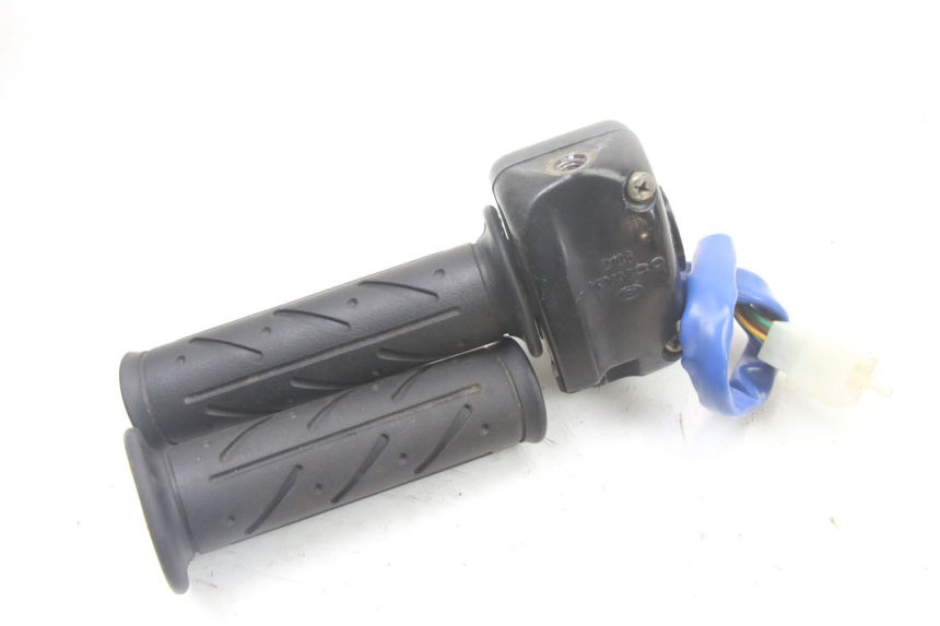 photo de RECHTER STUURSCHAKELAAR KYMCO PEOPLE S 125 (2000 - 2008) - Andere kijkhoek