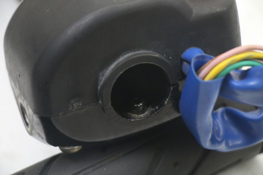 photo de RECHTER STUURSCHAKELAAR KYMCO PEOPLE S 125 (2000 - 2008) - Overzicht