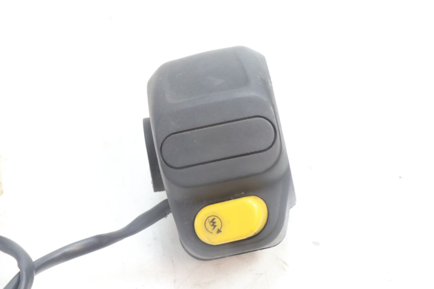 photo de RECHTER STUURSCHAKELAAR PEUGEOT LUDIX BLASTER 50 (2006 - 2014) - Detail van het onderdeel