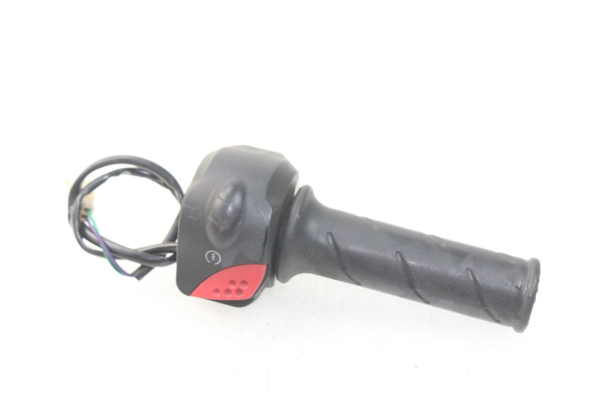 photo de RECHTER STUURSCHAKELAAR PEUGEOT LUDIX 50 (2008 - 2017) - Hoofdaanzicht