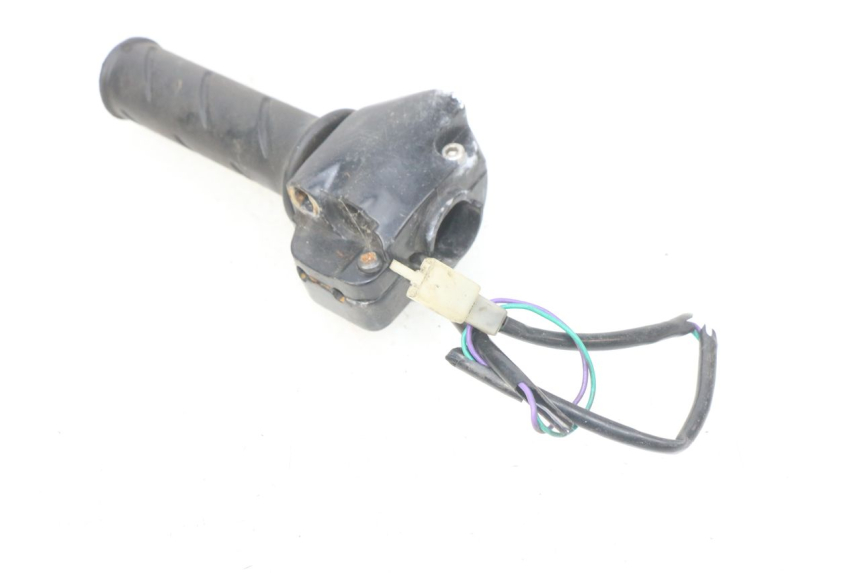 photo de RECHTER STUURSCHAKELAAR PEUGEOT LUDIX 50 (2008 - 2017) - Zoom op gebruiksstaat