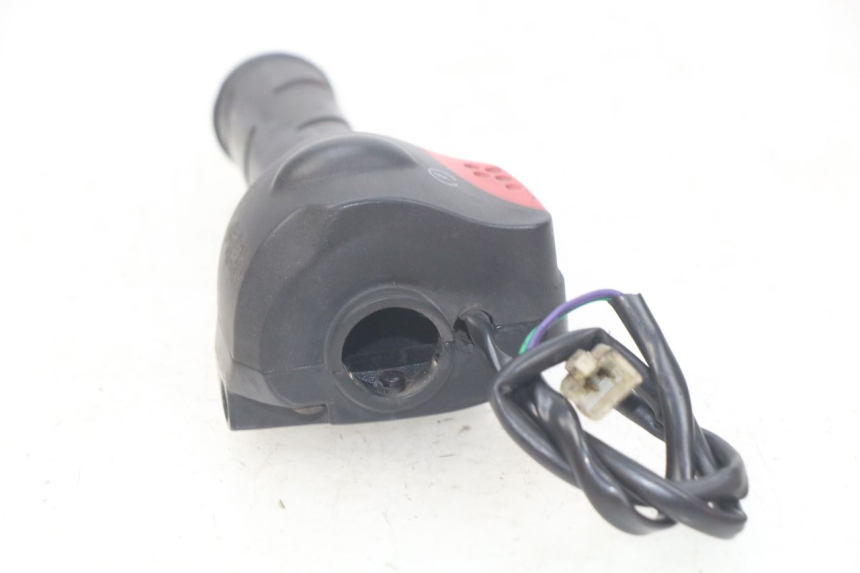 photo de RECHTER STUURSCHAKELAAR PEUGEOT LUDIX 50 (2008 - 2017) - Andere kijkhoek