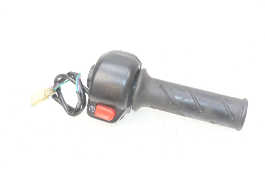 photo de RECHTS STUURSCHAKELAAR PEUGEOT LUDIX 50 (2005 - 2007) - Hoofdaanzicht