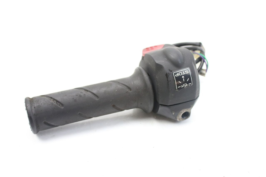 photo de RECHTER STUURSCHAKELAAR PEUGEOT LUDIX 50 (2008 - 2017) - Markeringen en referenties