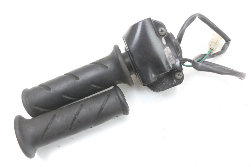 photo de RECHTER STUURSCHAKELAAR PEUGEOT LUDIX 50 (2008 - 2017) - Bevestigingspunten