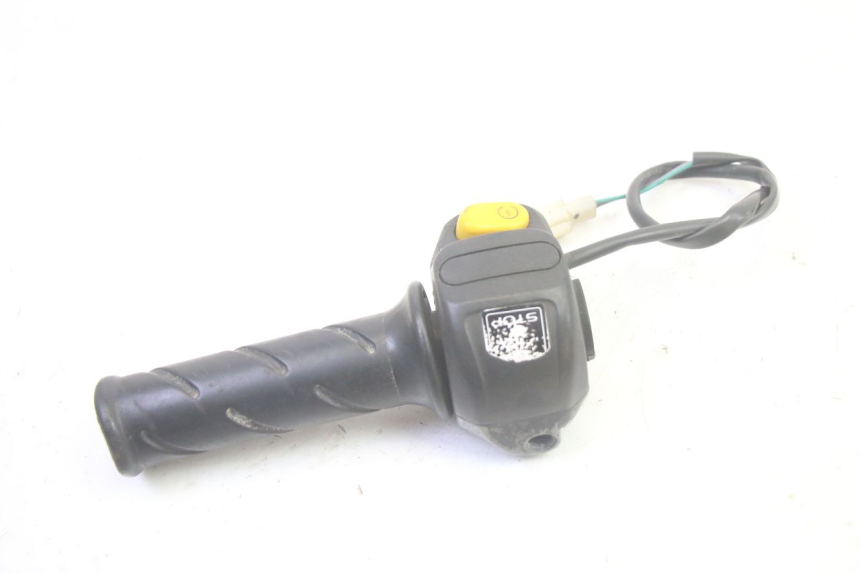 photo de RECHTER STUURSCHAKELAAR PEUGEOT LUDIX 50 (2008 - 2017) - Technische close-up