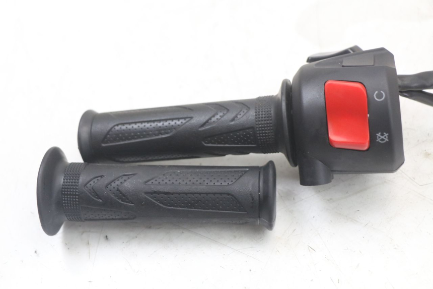 photo de RECHTER STUURSCHAKELAAR MASAI SCRAMBLER SPORT 125 (2021 - 2025) - Overzicht