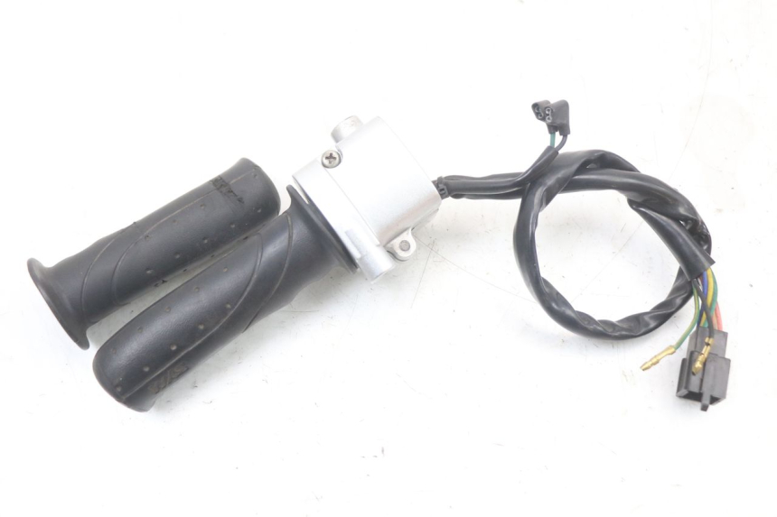 photo de RECHTER STUURSCHAKELAAR SYM MIO 50 (2011 - 2017) - Overzicht