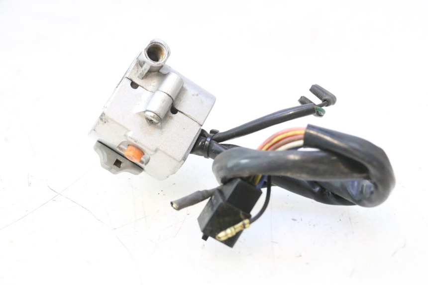 photo de RECHTS STUURSCHAKELAAR SYM MIO 50 (2005 - 2010) - Technische close-up