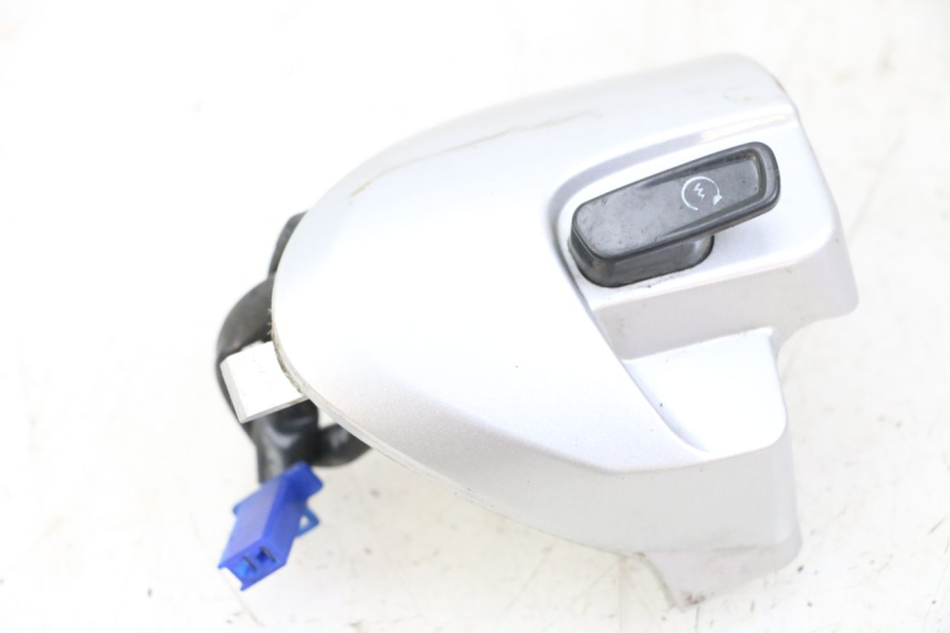 photo de RECHTER STUURSCHAKELAAR YAMAHA NEOS NEO'S 4T 50 (2008 - 2016) - Hoofdaanzicht