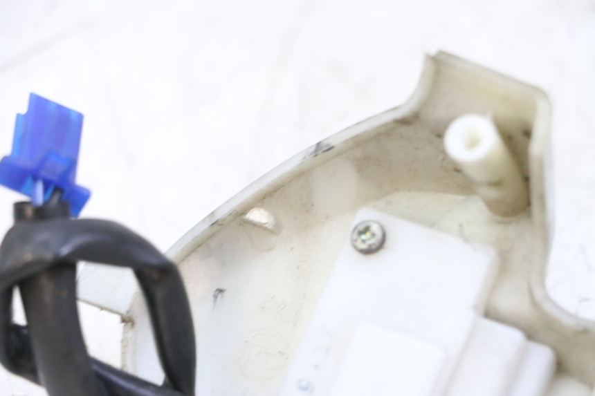 photo de RECHTER STUURSCHAKELAAR YAMAHA NEOS NEO'S 4T 50 (2008 - 2016) - Zoom op gebruiksstaat