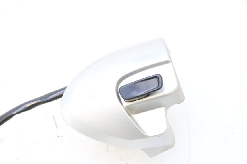photo de RECHTER STUURSCHAKELAAR YAMAHA NEOS NEO'S 4T 50 (2008 - 2016) - Detail van het onderdeel