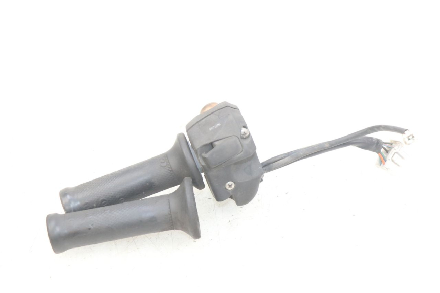 photo de RECHTS STUURSCHAKELAAR GILERA NEXUS 125 (2007 - 2009) - Technische close-up