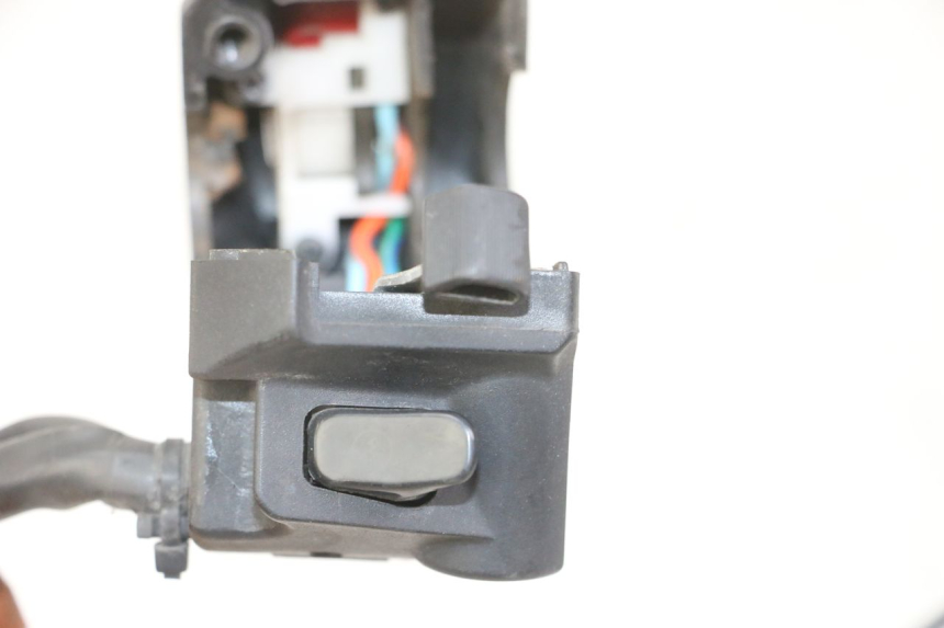 photo de RECHTS STUURSCHAKELAAR GILERA NEXUS 125 (2009 - 2013) - Gecontroleerd onderdeel