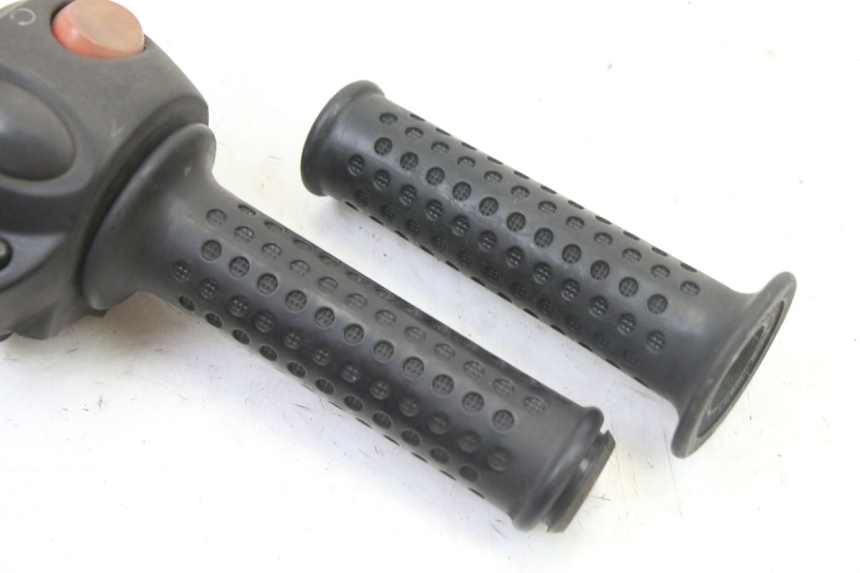 photo de RECHTS STUURSCHAKELAAR GILERA NEXUS 125 (2009 - 2013) - Zoom op gebruiksstaat