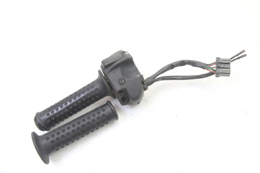 photo de RECHTS STUURSCHAKELAAR GILERA NEXUS 125 (2009 - 2013) - Technische close-up