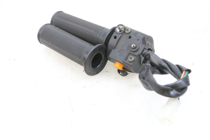 photo de RECHTER STUURSCHAKELAAR JM MOTORS OLDIES 4T 50 (2010 - 2020) - Overzicht