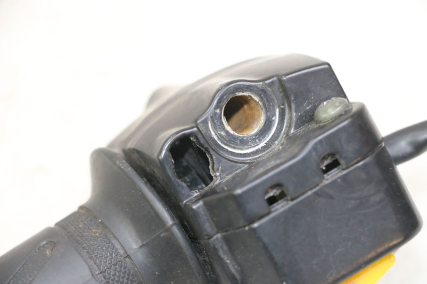 photo de RECHTS STUURSCHAKELAAR PEUGEOT VIVACITY 125 (2010 - 2017) - Zoom op gebruiksstaat