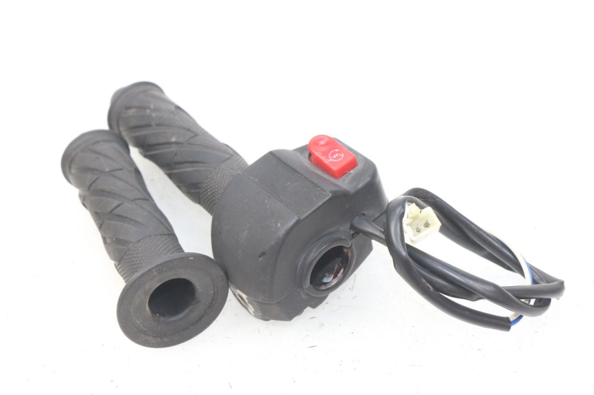 photo de RECHTER STUURSCHAKELAAR IMF INDUSTRIE PTIO 2 50 (2014 - 2017) - Andere kijkhoek