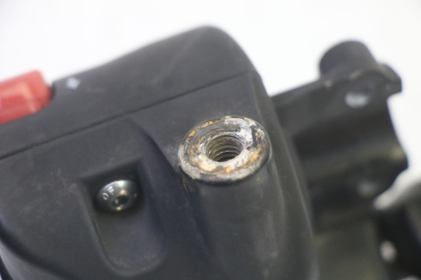 photo de RECHTER STUURSCHAKELAAR LIGIER PULSE 3 1 (2014 - 2020) - Bevestigingspunten