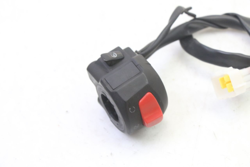 photo de RECHTER STUURSCHAKELAAR MAG POWER R-STREET 50 (2016 - 2025) - Andere kijkhoek