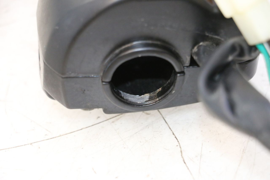photo de RECHTER STUURSCHAKELAAR TNT MOTOR ROMA 10' 2T 50 (2011 - 2018) - Detail van het onderdeel