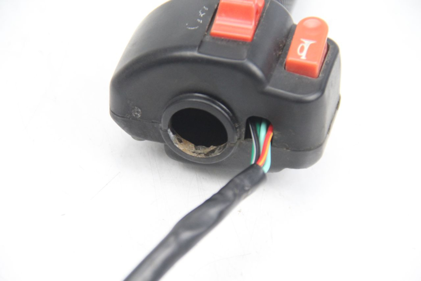 photo de RECHTS STUURSCHAKELAAR TNT MOTOR ROMA 10' 4T 50 (2007 - 2018) - Andere kijkhoek