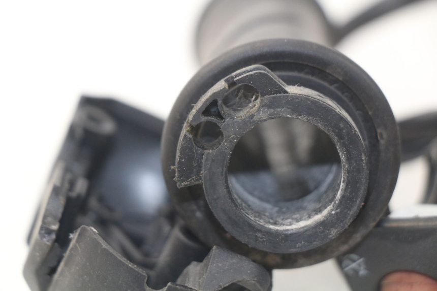 photo de RECHTER STUURSCHAKELAAR PEUGEOT SATELIS 300 (2012 - 2015) - Detail van het onderdeel