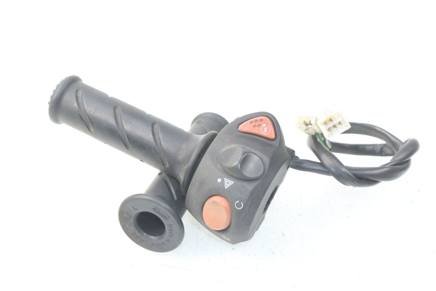 photo de RECHTER STUURSCHAKELAAR PEUGEOT SATELIS 300 (2012 - 2015) - Overzicht